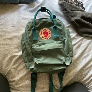 Fjallraven kanken mini backpack